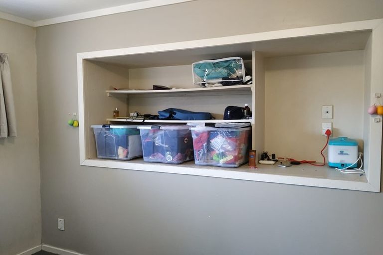 Photo of property in 1/83 Mcleod Road, Te Atatu South, Auckland, 0610