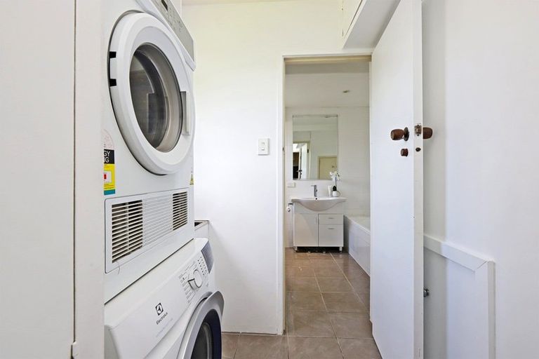 Photo of property in 48a Avenue Road, Greenmeadows, Napier, 4112