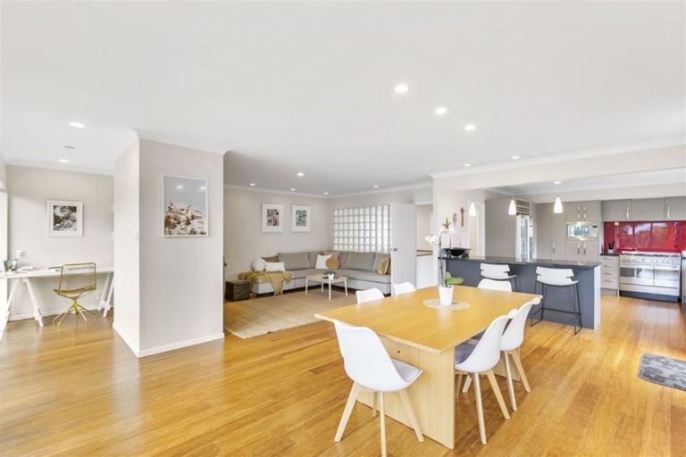 Photo of property in 46 Marywil Crescent, Hillcrest, Auckland, 0627