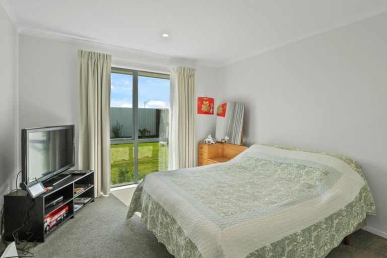 Photo of property in 28 Carrington Close, Lincoln, 7608