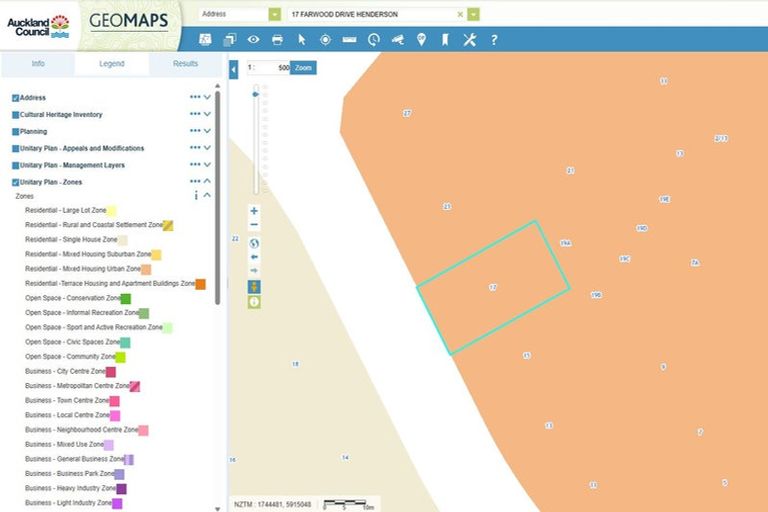 Photo of property in 17 Farwood Drive, Henderson, Auckland, 0612