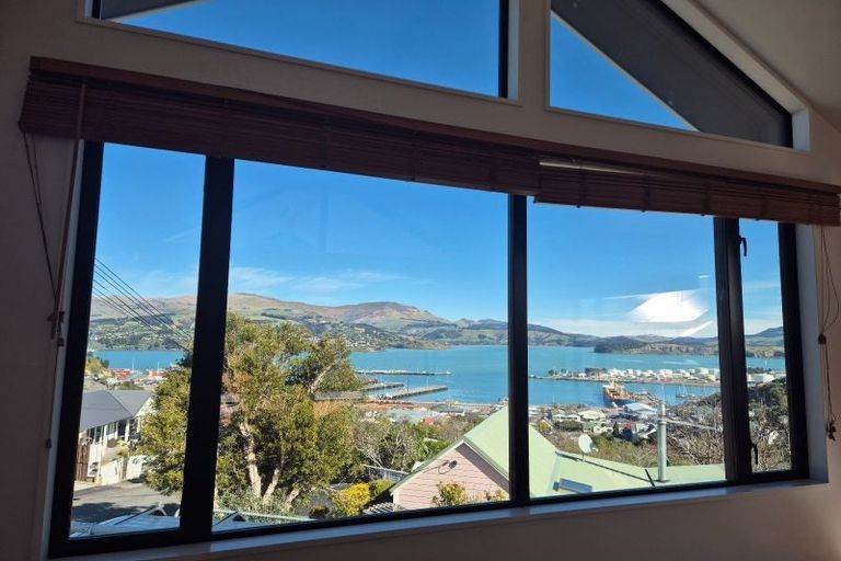 Photo of property in 17a Cornwall Road, Lyttelton, 8082