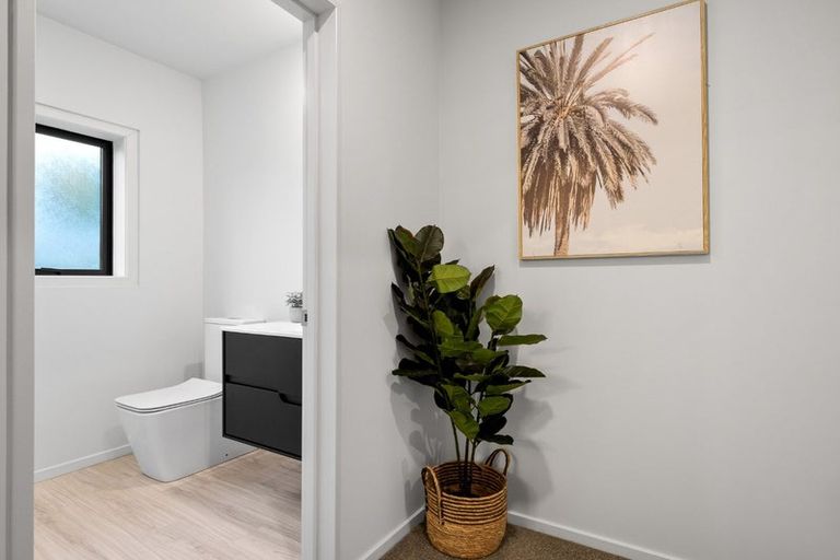 Photo of property in 86 Racecourse Road, Sockburn, Christchurch, 8042