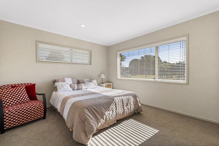 Photo of property in 44 Gibson Place, Papamoa Beach, Papamoa, 3118