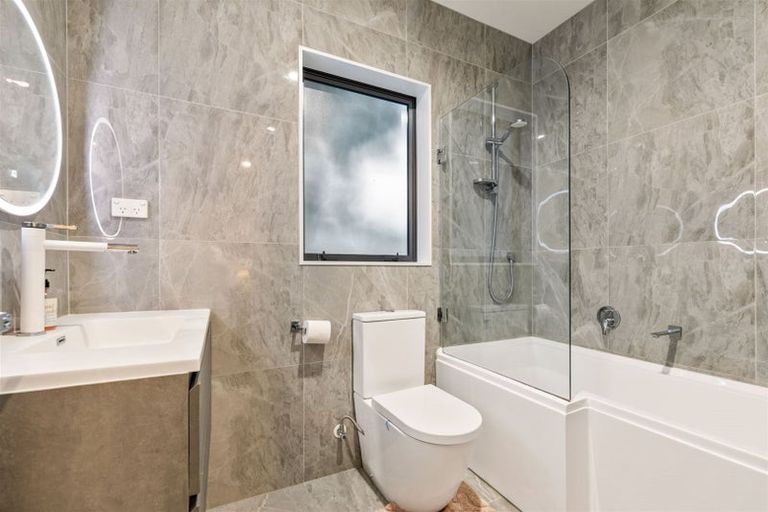 Photo of property in 15a Reynella Drive, Massey, Auckland, 0614