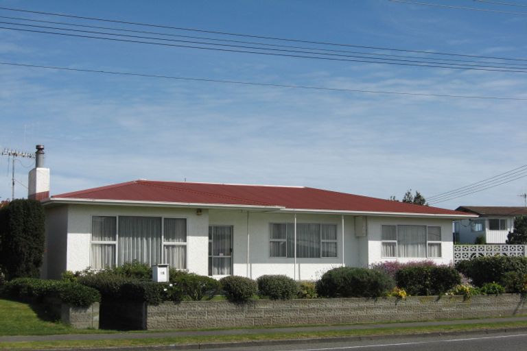 Photo of property in 19 Cornfoot Street, Castlecliff, Whanganui, 4501