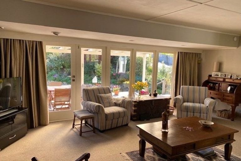 Photo of property in 28 Keirunga Road, Havelock North, 4130