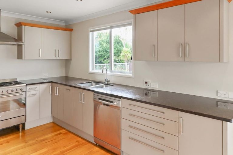 Photo of property in 270a Fergusson Drive, Heretaunga, Upper Hutt, 5018