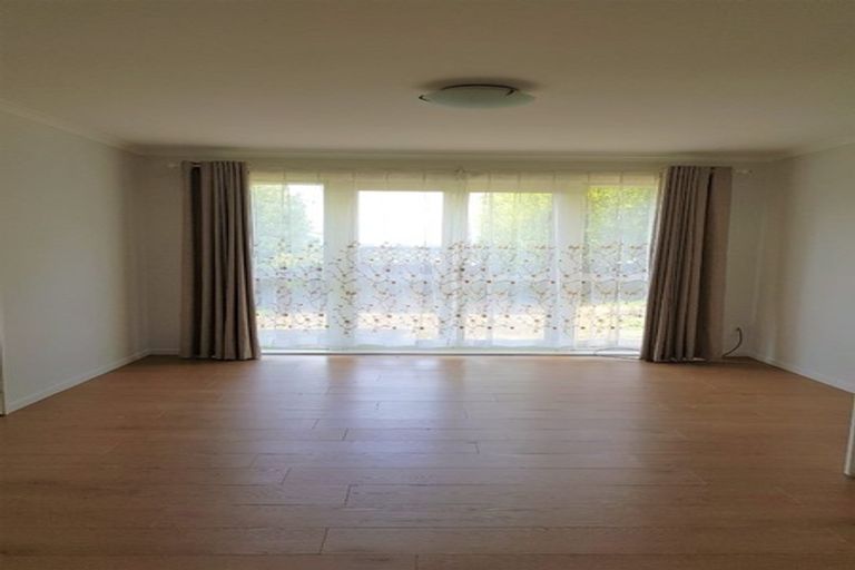 Photo of property in 42 Rathmar Drive, Manurewa, Auckland, 2105