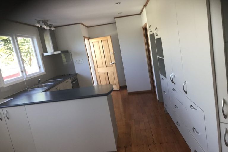 Photo of property in 32 Resolute Way, Papakura, 2110