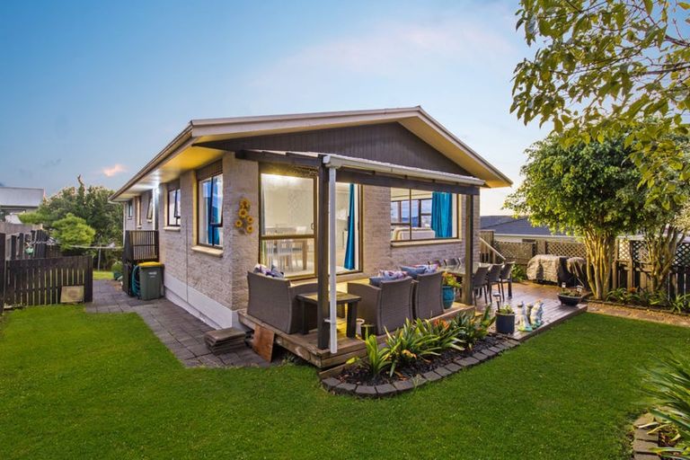 Photo of property in 44 Bay Vista Drive, Red Beach, 0932