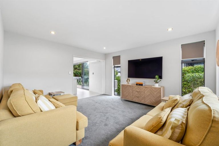 Photo of property in 18 Bella Vista Drive, Gulf Harbour, Whangaparaoa, 0930