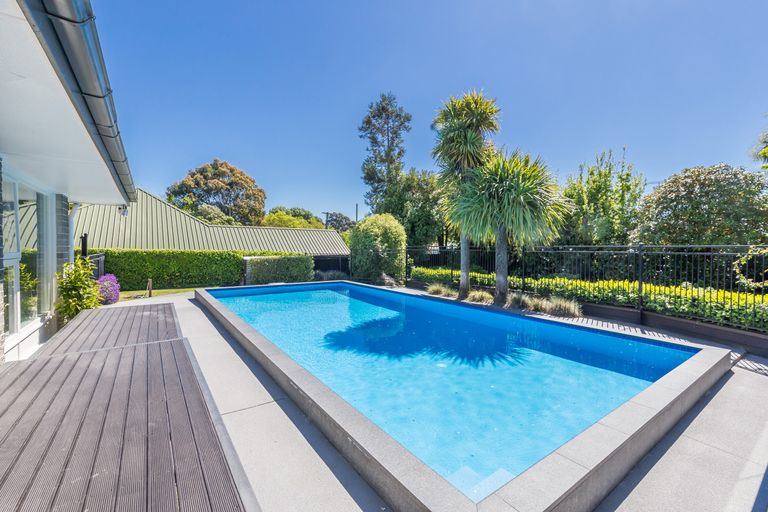 Photo of property in 6 Stanbury Avenue, Somerfield, Christchurch, 8024