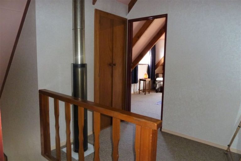 Photo of property in 9a Dorset Street, Picton, 7220