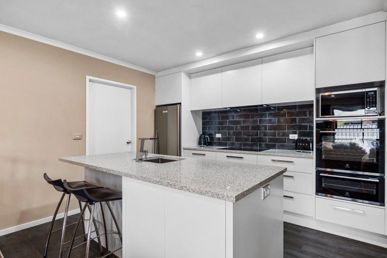 Photo of property in 11 Lewis Way, Poraiti, Napier, 4112