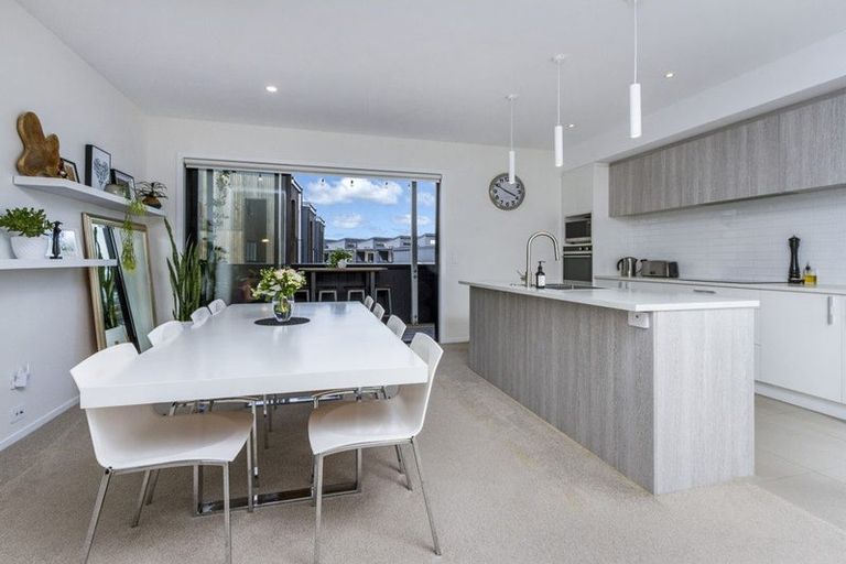 Photo of property in 77 Bomb Point Drive, Hobsonville, Auckland, 0616