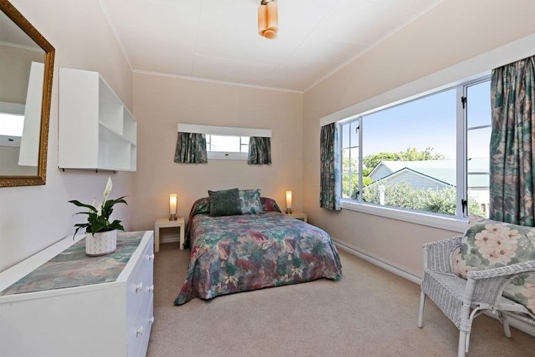 Photo of property in 9 Elizabeth Road, Bluff Hill, Napier, 4110