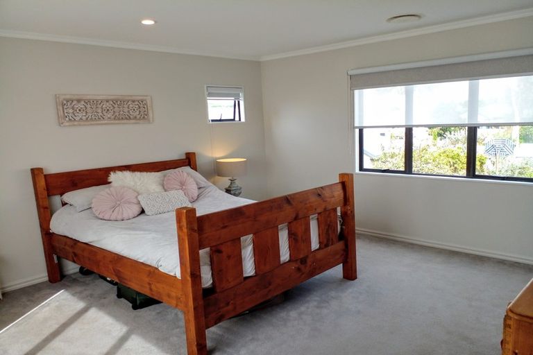 Photo of property in 47 Nielsen Gardens, Rototuna, Hamilton, 3210