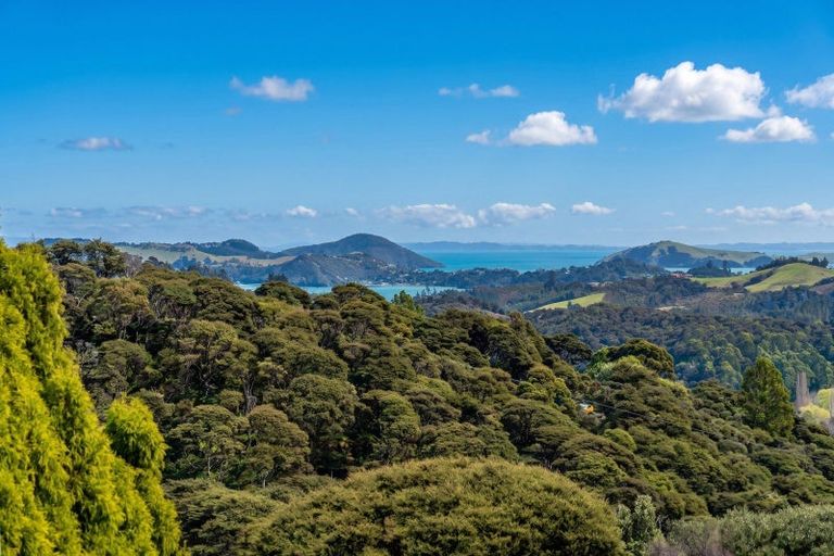 Photo of property in 860 Buffalo Road, Coromandel, 3506