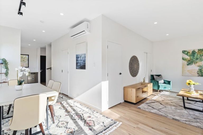 Photo of property in 1/38 Manuka Road, Glenfield, Auckland, 0629