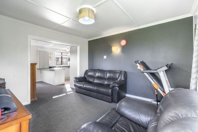 Photo of property in 62 Watt Road, Otatara, Invercargill, 9879