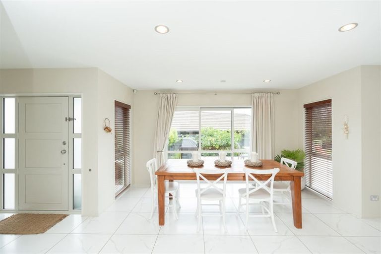 Photo of property in 60 Magellan Rise, Flagstaff, Hamilton, 3210