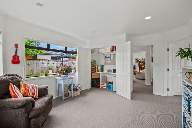 Photo of property in 4 Maple Crescent, Whalers Gate, New Plymouth, 4310