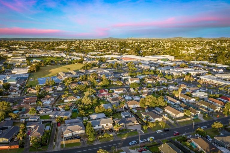 Photo of property in 7 Hindmarsh Street, Henderson, Auckland, 0612