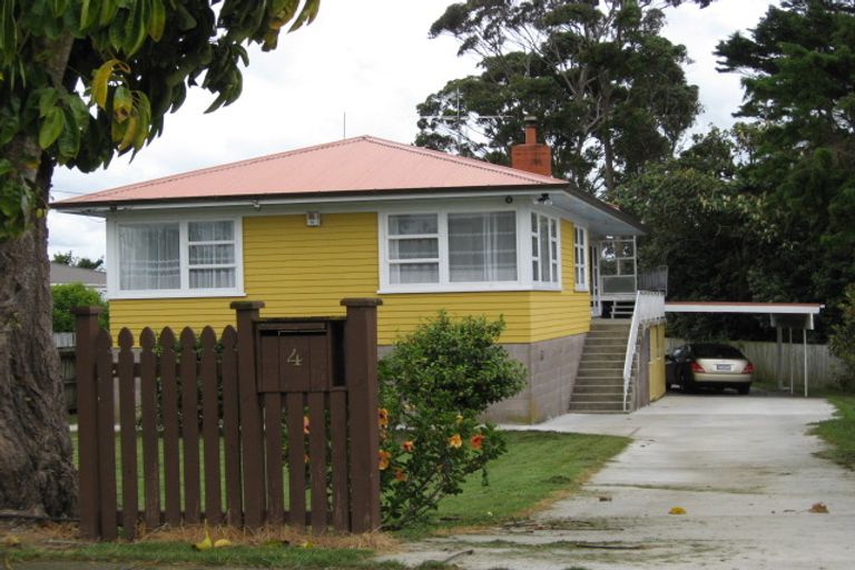 Photo of property in 4 Seaforth Avenue, Mangere Bridge, Auckland, 2022