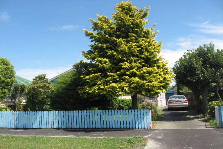 Photo of property in 14 Rollesby Street, Hoon Hay, Christchurch, 8025