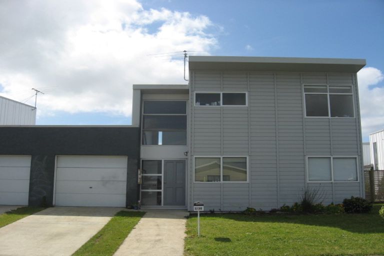 Photo of property in 30 Templeton Place, Clendon Park, Auckland, 2103