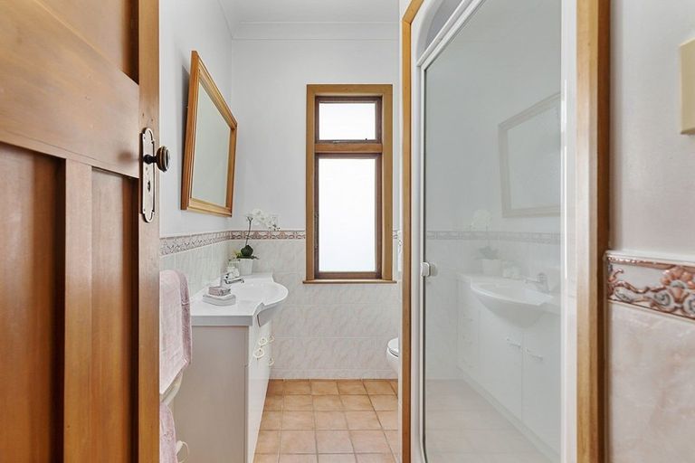 Photo of property in 8 Strathavon Road, Miramar, Wellington, 6022