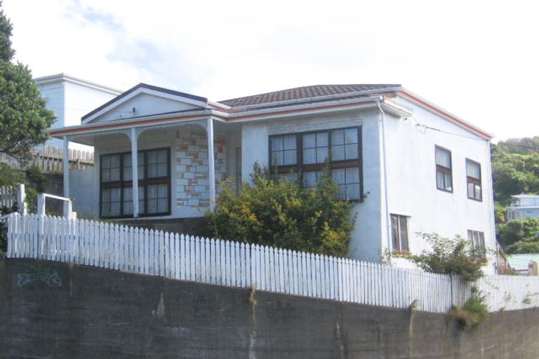 Photo of property in 18 Mckinley Crescent, Brooklyn, Wellington, 6021