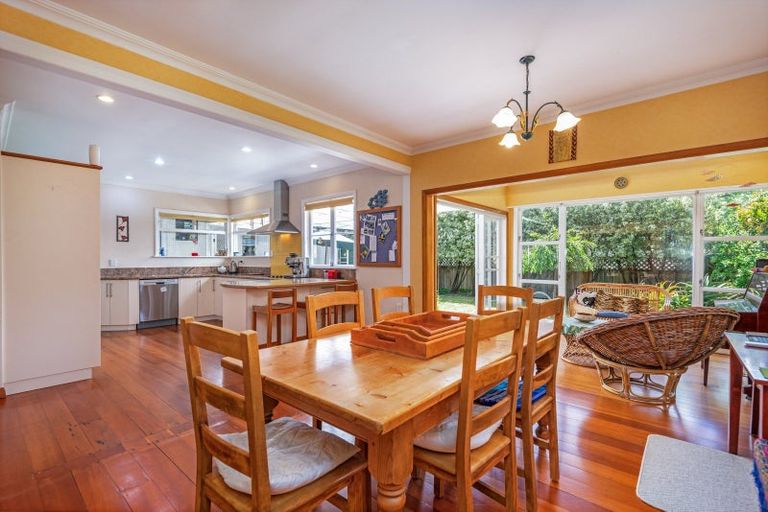 Photo of property in 41 Saint Albans Avenue, Hokowhitu, Palmerston North, 4410