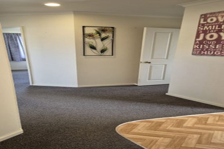 Photo of property in 20a Waitoa Street, Waiuku, 2123