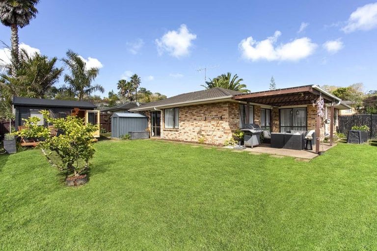 Photo of property in 59 Cabeleigh Drive, Helensville, 0800