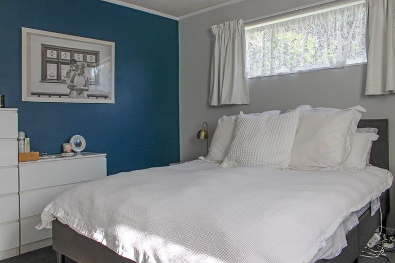 Photo of property in 8/2 Burdendale Grove, Churton Park, Wellington, 6037