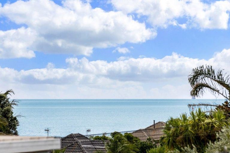 Photo of property in 2/4 Beacholm Road, Takapuna, Auckland, 0622