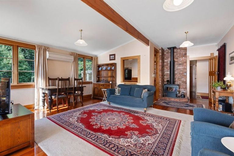 Photo of property in 1 Howard Street, Macandrew Bay, Dunedin, 9014