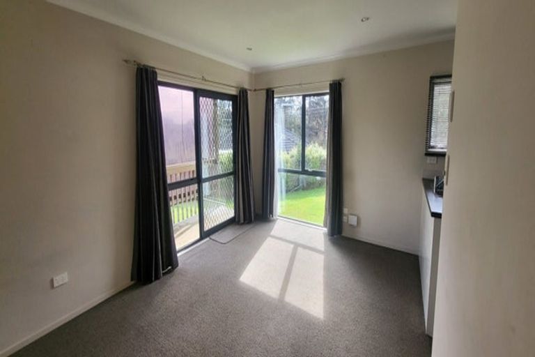 Photo of property in 10 Grierson Place, Pukekohe, 2120