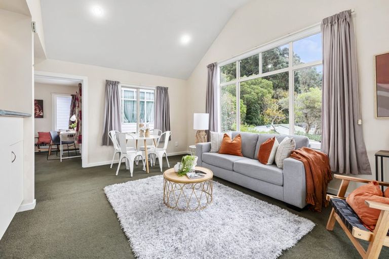 Photo of property in 40b Derwent Street, Island Bay, Wellington, 6023