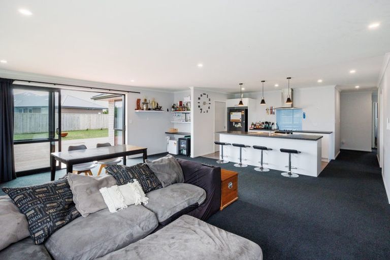 Photo of property in 26 George Street, Bulls, 4818