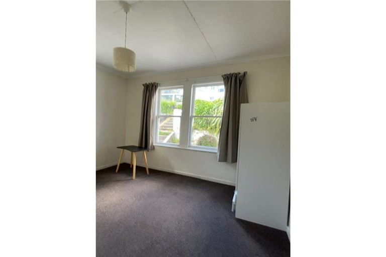 Photo of property in 37 Raroa Road, Kelburn, Wellington, 6012