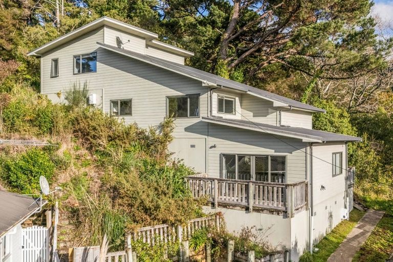 Photo of property in 27a Rawhiti Street, Stokes Valley, Lower Hutt, 5019