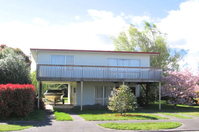 Photo of property in 43 Mahuta Road, Waitahanui, Taupo, 3378