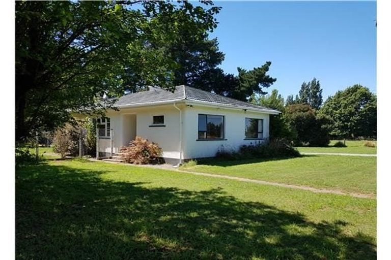 Photo of property in 19 Trents Road, Templeton, Christchurch, 8042