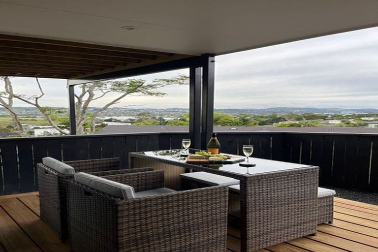 Photo of property in 130 Hibiscus Coast Highway, Red Beach, 0932