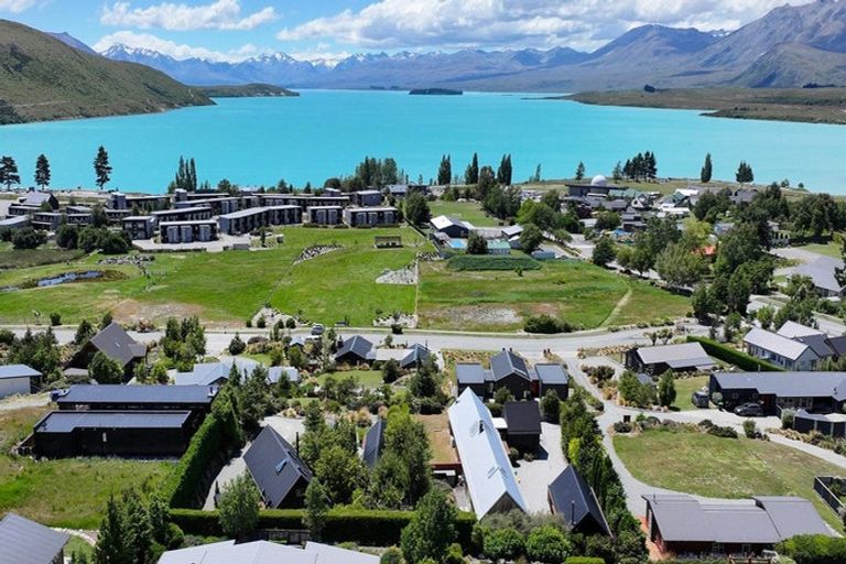 Photo of property in 17 D'archiac Drive, Lake Tekapo, 7999