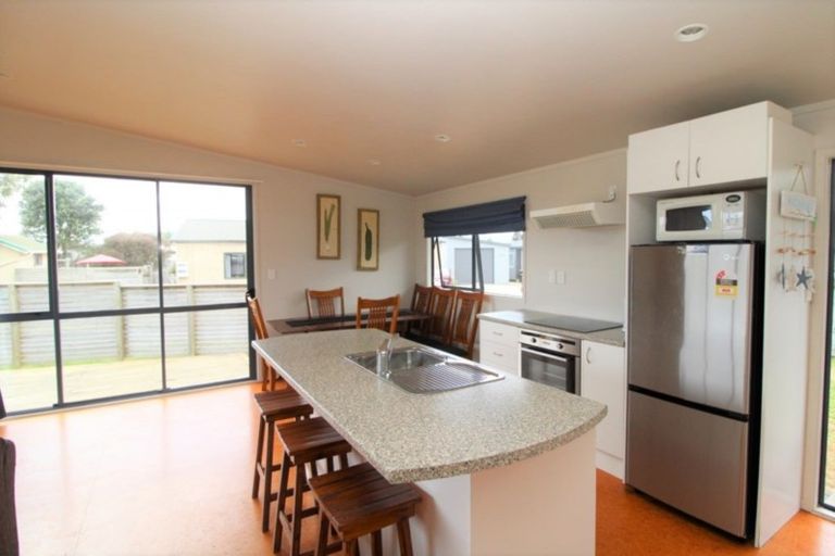 Photo of property in 146 The Fairway, Matarangi, Whitianga, 3592