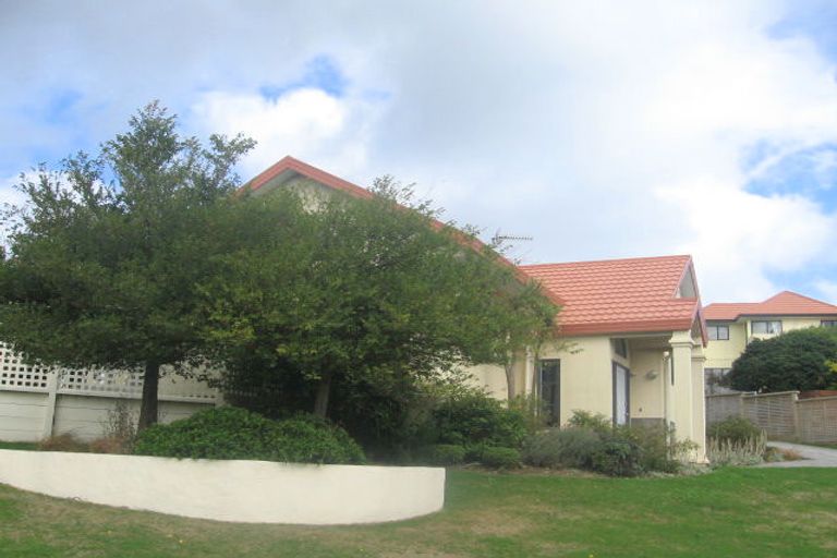 Photo of property in 173 Tirohanga Road, Tirohanga, Lower Hutt, 5010